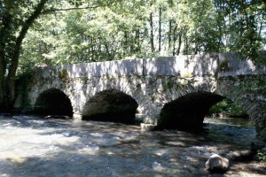 Le pont romain à Grilly